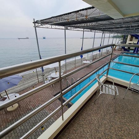 La Primera Grande Beach Resort Roxas  Екстериор снимка