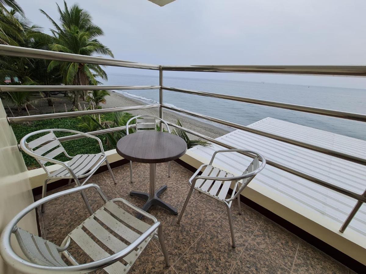 La Primera Grande Beach Resort Roxas  Екстериор снимка